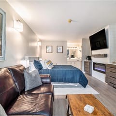 Charming Golf Course Retreat | Pool, Beach Access