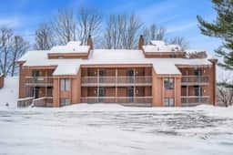Spacious Bellaire Condo | Sleeps 12 + Beach