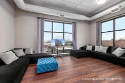Waterfront Views Apartment - Leonard Building