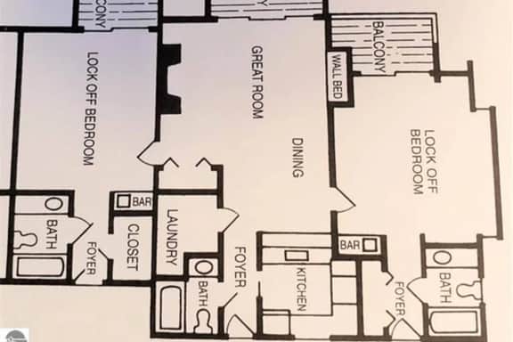 Spacious Bellaire Condo | Sleeps 12 + Beach