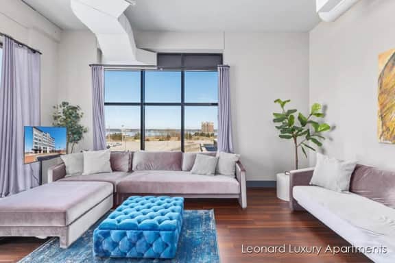 Modern Corner Luxury Apartment - Leonard Building - Image 3
