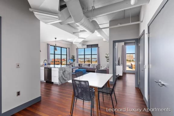 Modern Corner Luxury Apartment - Leonard Building - Image 1
