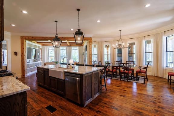Orchard Pines-4Bed, 3.5 Bath Thomasville Retreat - Image 1