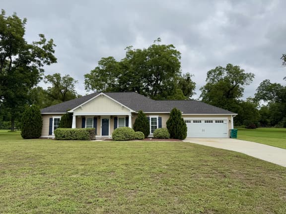 Fishing, Parks & More – Leesburg Escape 4BR Home