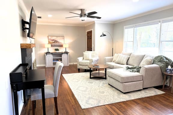 Bainbridge 4BR/2BA Family Retreat Home - Image 1