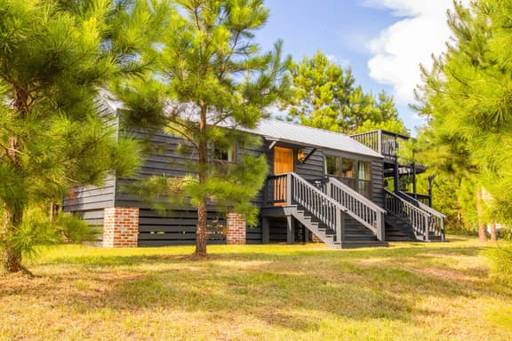 Little Pine Lodge at SaddleCreek