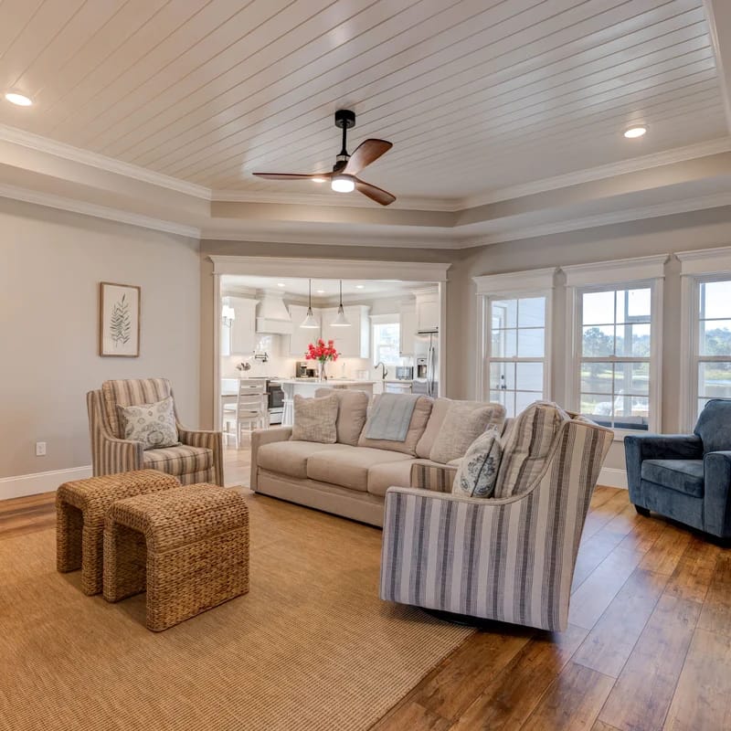 Stunning Waterfront Retreat: Spacious 4BR/2BA Home